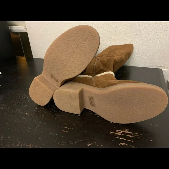 Brown Boots with White Lining - Picture 3 of 3